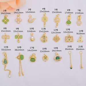 JS1688 mini breloques <span class=keywords><strong>porte</strong></span>-<span class=keywords><strong>bonheur</strong></span> en laiton plaqué or mat sans ternissement perle pavée chat dauphin fleur pour la fabrication de bijoux - Product Image 3