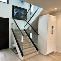 Balustrade en verre sans cadre moderne OEM avec profilé en aluminium en U pour garde-corps de terrasse et main courante pour projets de villas, escaliers et balcons d'hôtels