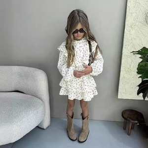 Conjunto de Dos Piezas para Niña, Blusa de Manga Larga con Volantes Florales y Falda de Pastel con Capas, Mezcla de Algodón para Niñas Pequeñas - Product Image 2