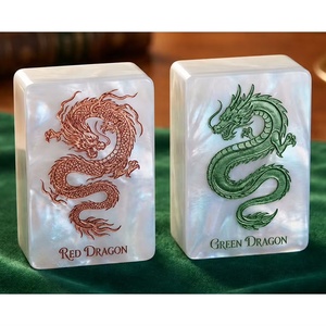 Juego de Mahjong Americano Imperial Dragons Rojo y Verde con Fichas de Madreperla, 160 Fichas con Tapete, Fichas Acrílicas Grabadas Royal - Product Image 1