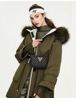 Vente en gros personnalisée Manteau en duvet de canard hiver 2023 pour femmes Parka de longueur moyenne Veste pour femmes en fourrure