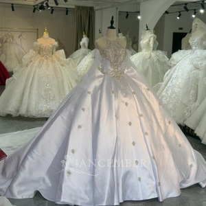 Robe de mariée de style bal de promo Xs255 avec appliques en cristal et longue traîne cathédrale Jancember - Product Image 3