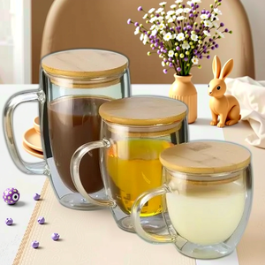 Mug à boire en verre transparent soufflé à la main en borosilicate de haute qualité, tasse à café à <span class=keywords><strong>double</strong></span> paroi avec poignée et couvercle en bambou - Product Image 3