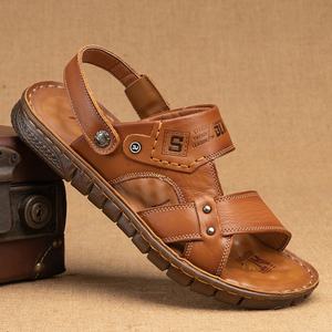 Sandales d'été décontractées pour hommes 2026, à enfiler, à bout ouvert, confortables, pour la plage et l'extérieur, avec empeigne en cuir véritable, pantoufles à double usage - Product Image 4