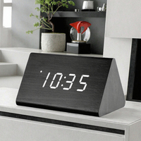 Réveil LED solaire en bois, design moderne et créatif, multifonctionnel, avec thermomètre et calendrier, pour chambre à coucher, contrôle du son et de la lumière