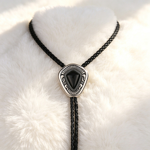 Elegante Modelo 022, Corbata de Moño Pre-Atada con Incrustaciones de Diamantes, Estilo Europeo Americano, Adorno para el Cuello de Disfraz de Vaquero Occidental, Hecho en China - Product Image 1