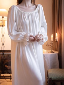 Chemise de nuit rétro en satin de soie pour femme, style français 2026, manches longues, col en V, style vacances printemps-automne, vêtement d'intérieur - Product Image 6