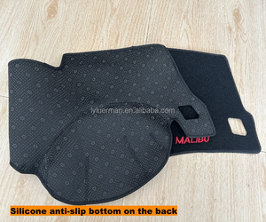 Copertura Cruscotto e Tappetino Console Luerman Luxury per Auto, Protezione e Decorazione Universale per Chevrolet Malibu - Product Image 3
