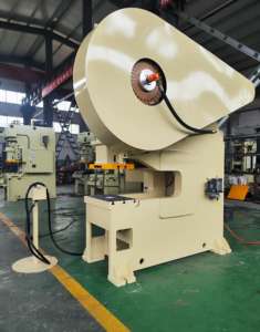 Máquina <span class=keywords><strong>de</strong></span> prensa <span class=keywords><strong>de</strong></span> potencia mecánica Embrague neumático Estampado <span class=keywords><strong>de</strong></span> lámina caliente para punzonadoras <span class=keywords><strong>de</strong></span> tapas <span class=keywords><strong>de</strong></span> aluminio <span class=keywords><strong>de</strong></span> botellas - Product Image 6