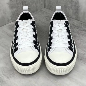 Chaussures en toile de créateur de haute qualité, vente en gros d'usine, pour hommes et femmes, baskets rétro de luxe, élégantes pour la marche - Product Image 1