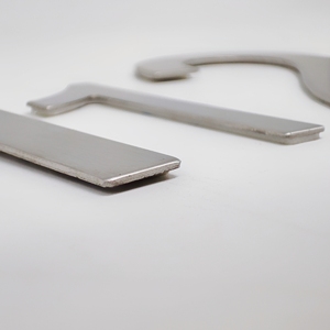 Numéro adhésif en acier inoxydable de 1,5mm pour construction d'hôtel et <span class=keywords><strong>maison</strong></span>, <span class=keywords><strong>plaque</strong></span> d'immatriculation de <span class=keywords><strong>maison</strong></span> extérieure en métal avec <span class=keywords><strong>autocollant</strong></span> de 3M - Product Image 4