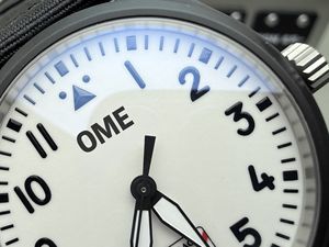 Montre de sport avec boîtier en titane, version cadran 40 mm, DIY, bracelet en cuir de marque Sky 42 mm, matériau <span class=keywords><strong>OBLVLO</strong></span>, bracelet en nylon 5 ATM, cadran Sunray - Product Image 3