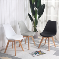 Chaises de salle à manger en plastique rose, personnalisables, en bois massif, multifonctionnelles et directement de l'usine, pour appartements et villas