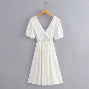 S4934C Gaun Peter Pan Besar Lengan Pendek Desain Klasik Elegan Warna Putih Berbordir Wanita Gaun Musim Panas Kasual