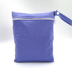 Sac à couches à poche unique avec film imperméable 20*25 cm, trousse de maquillage portable, sac de plage uni - Product Image 4