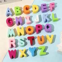 Perles en acrylique massives de 6 mm, couleur unie, lettres de l'alphabet, perles en vrac, accessoires pour la fabrication de bijoux faits main, porte-clés DIY