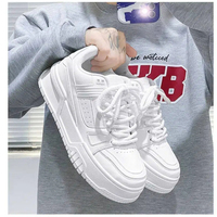Chaussures de sport décontractées de luxe pour hommes, tendance, polyvalentes, basses, à semelle épaisse, rehaussantes, style designer OEM