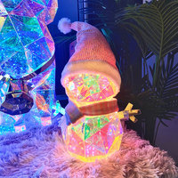 Décorations de Noël en gros : Ornements LED holographiques prismatiques, bonhomme de neige et renne lumineux irisés pour sapin de Noël et décorations de maison pour les fêtes