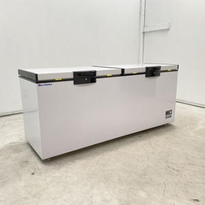 Congélateur coffre commercial compact à ouverture par le haut, porte pleine, ultra basse température, pour congélation profonde et stockage de viande surgelée en gros dans les boucheries - Product Image 3