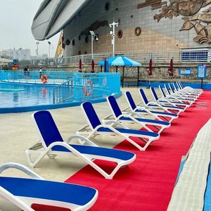 Chaise longue pliante d'extérieur pour piscine, plage, spa, hôtel, centre <span class=keywords><strong>de</strong></span> <span class=keywords><strong>bain</strong></span> et parc aquatique, chaise inclinable en <span class=keywords><strong>plastique</strong></span> - Product Image 1