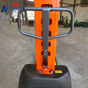 Noelift <span class=keywords><strong>500Kg</strong></span> Van Apilador semieléctrico de carga automática Elevador automático portátil Carretilla elevadora de plataforma de carga automática con batería de litio - Product Image 5