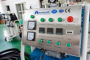 เครื่องพ่นเคลือบโพลียูรีเทนโพลียูเรียแบบพกพา CNMC-A25 คุณภาพดีที่สุด พร้อมอุปกรณ์เสริมฟรี จากโรงงานโดยตรง - Product Image 5