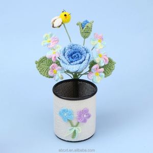 Portalápices de Flores Artificiales Tejidas a Mano, Maceta de Rosas de Ganchillo, Portaplumas para el Día de San Valentín - Product Image 4