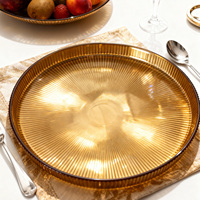 Assiette à dessert en verre de luxe rayée ronde de 13 pouces, transparente, dorée, argentée, avec bord doré, pour hôtel, plateau de service