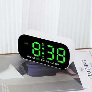 Réveil numérique LED pour enfants avec affichage de la température et de la date, grand écran, horloge de table pour chambre à coucher, salon, décoration de la maison - Product Image 4