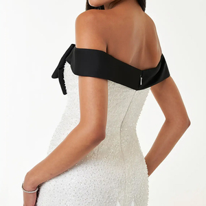 Robe longue élégante personnalisable pour femme, en satin, à épaules dénudées, avec nœud et sequins, taille empire, pour soirée, bal et mariages, avec traîne - Product Image 6