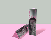 Boîte à cartes triangulaire personnalisée de luxe en métal argenté pour l'emballage de maquillage, de gloss à lèvres et de soins de la peau