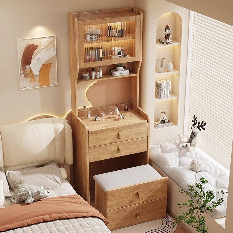 Natural wood color