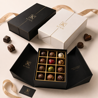 Boîte d'emballage de chocolat de luxe personnalisée à ouverture centrale, boîte cadeau rigide magnétique avec insert