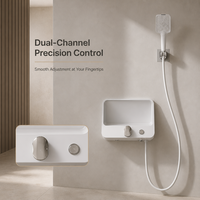 Système de douche mural blanc minimaliste avec double poignée, mitigeur en céramique intégré, étagère de rangement et jet doux effet pluie