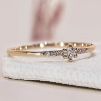 Anillo de Compromiso con Diamante Cultivado en Laboratorio, Corte Redondo, Solitario Pequeño con Banda Pavé, Oro Sólido de 10K/14K/18K, Certificado IGI, CVD/HPHT, Personalizado