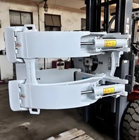 Accesorio Compacto para Montacargas, Pinza para Rollos de 1.2m de Ancho, Buena Visibilidad para Apilado y Transferencia de Rollos en Pasillos Estrechos, Nuevo con 1 Año de Garantía