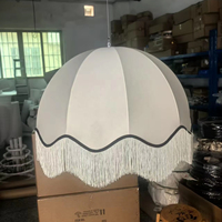 Lustre suspendu vintage en fer forgé sur mesure, grand abat-jour, décoratif, D90cm, avec pompons, pour salon
