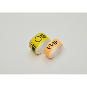 Bracelets en Tyvek couleur unie imprimés UV pour l'identification des événements, 19 mm (3/4 po), usage événementiel - Product Image 1