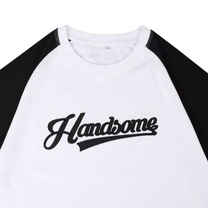 เสื้อยืดแขน Raglan ปักโลโก้ตามสั่งสีขาว - Product Image 5