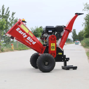 Déchiqueteuse de bois industrielle 15hp CS1200 avec machine à chenilles absolues de déplacement 420cc - Product Image 2