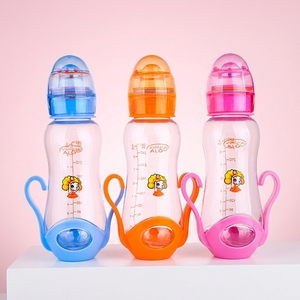 Biberón de plástico ALG Factory de 260Ml, sin BPA de grado alimenticio, accionado manualmente con patrón de dibujos animados y sonajero para 0-12 meses - Product Image 1