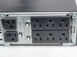 SMX2200RMLV2U APC 1980W แร็กเมาท์พร้อมการ์ด AP9631ไม่มีแบตเตอรี่อ่านแหล่งจ่ายไฟ - Product Image 3