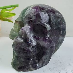 विभिन्न प्रकार के प्राकृतिक रंगीन फ्लोराइट हैंड नक्काशीदार खोपड़ी और खोपड़ी के गहने, लगभग 1.12 kg/pcs - Product Image 3