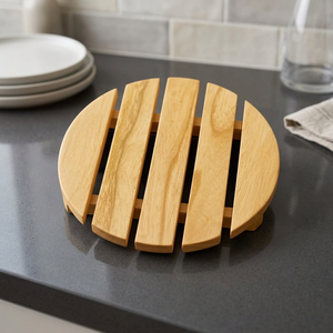 Villa Moderne - Sous-plat rond en bois naturel résistant à la chaleur pour protéger les surfaces des plats chauds - Product Image 2