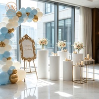 Support à gâteau plissé cylindrique blanc de haute qualité pour la décoration de table de dessert lors de fêtes d'anniversaire, banquets et mariages
