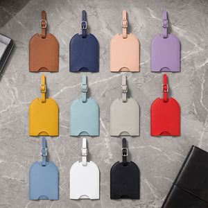 Étiquette de bagage promotionnelle en cuir PU à motif uni, style coulissant incurvé, personnalisable avec logo, prête à l'emploi pour les voyages et les loisirs - Product Image 4