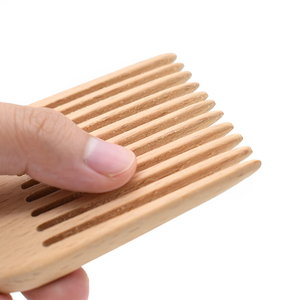 Peignes à cheveux <span class=keywords><strong>afro</strong></span> en bois de bambou naturel portables en gros, peignes à <span class=keywords><strong>barbe</strong></span> en bois de hêtre pour cheveux bouclés - Product Image 5