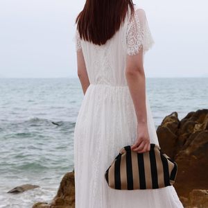 Sacs à main de plage d'été personnalisés pour femmes, sacs fourre-tout en crochet tissé, sac à main rayé de couleur, sac à main de soirée, pochette de piscine 2025 - Product Image 5