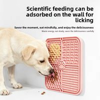 Tapis de léchage pour chiens et chats, anti-glouton, en silicone de qualité alimentaire, écologique, durable, avec ventouse, anti-étouffement, grattoir, portable pour les voyages