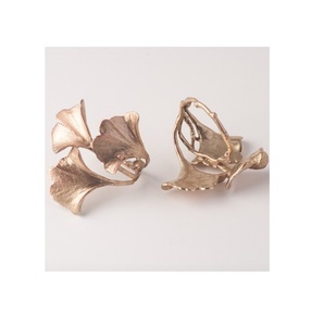 Nouveaux Styles Rond De Serviette Or Rose Fleur Métal Solide Décorations De Banquet De Mariage Anneaux De Porte-Serviette - Product Image 2